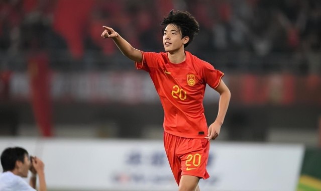 乐鱼线上服务-意外！朱鹏宇意外成中国球员留洋热门人选，球迷却表示是谣言