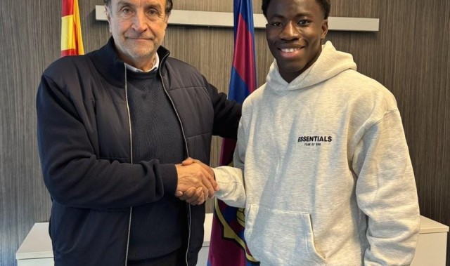 乐鱼集团-官方：巴萨与15岁通卡拉就续约达成协议，将在球员16岁时生效